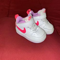 moverse pagar después de esto Baby Nike Shoes ( size 2c ) for Sale in Palmview, TX - OfferUp