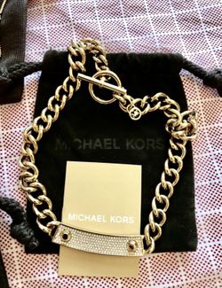 New with tags- Michael Kors Gold Metal & Sparkle Necklace (Originally $195)