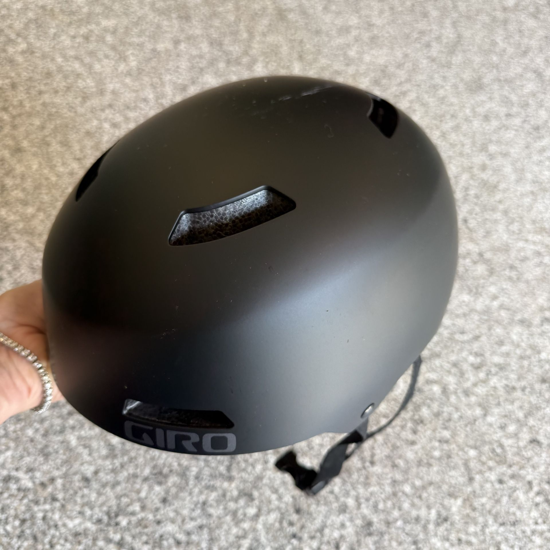Giro Unisex Men’s M Quarter GH29 55-59cm Matte Black Bike Ski Snowboard Helmet