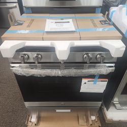 30 in 5.0 cu. ft. Freestanding Gas Range in Stainless Steel with Griddle