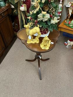 Vintage Mersman Mahogany Clover Leaf Table