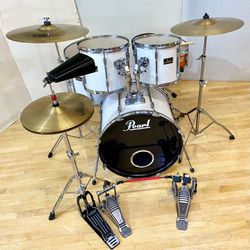 Pearl Export Complete Adult White Drum Set Meinl Cadeson Cymbals Pdp Double pedal & 2 leg hihat Throne 22 12 13 16” $575 Cash In Ontario 91762