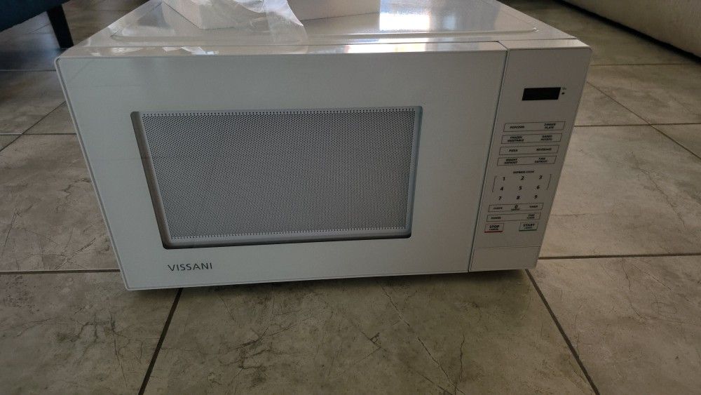 New microwave - Vissani
1.1 cu. ft. Countertop Microwave Oven in White