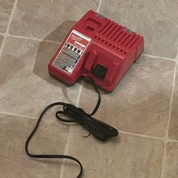 Milwaukee 12or 18 VOLT CHARGER 