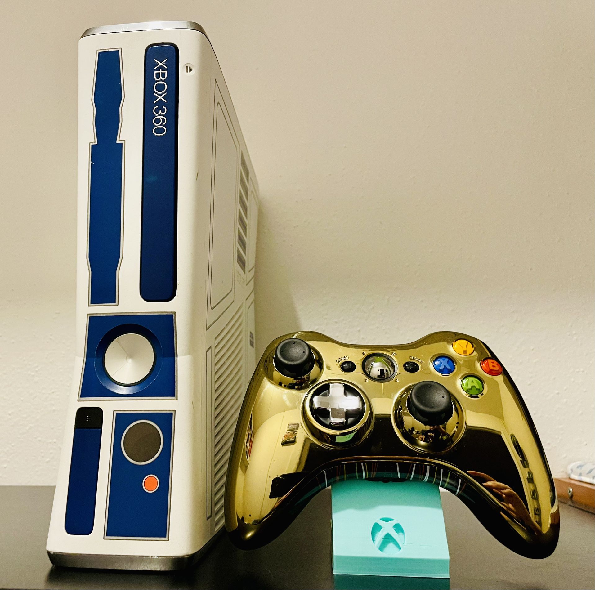Xbox 360 Slim Star Wars R2D2 - Fully Loaded!!!