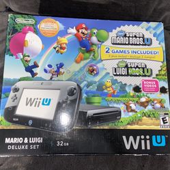 Nintendo Wii U Mario & Luigi Deluxe Set CIB