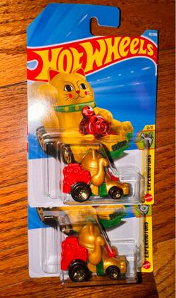 Hot Wheels Experimotors Lucky Cat Car 2-Pack