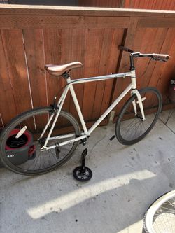 retrospec fixie (send offers)