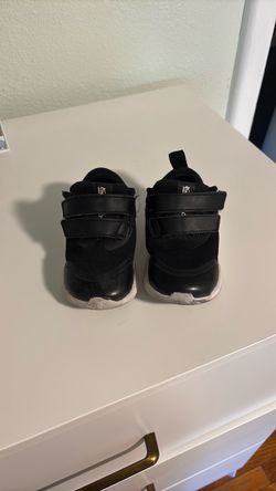 Toddler Nike Sneakers Black and White