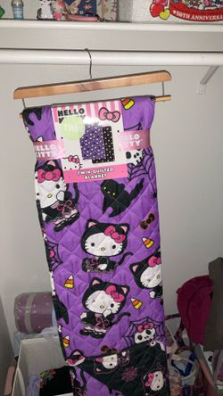 Hello Kitty Blanket