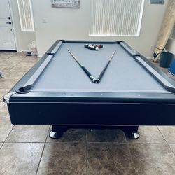 8ft Pool Table And Accessories 