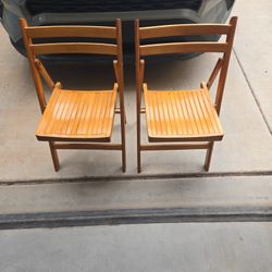 Wood Folding Chairs
