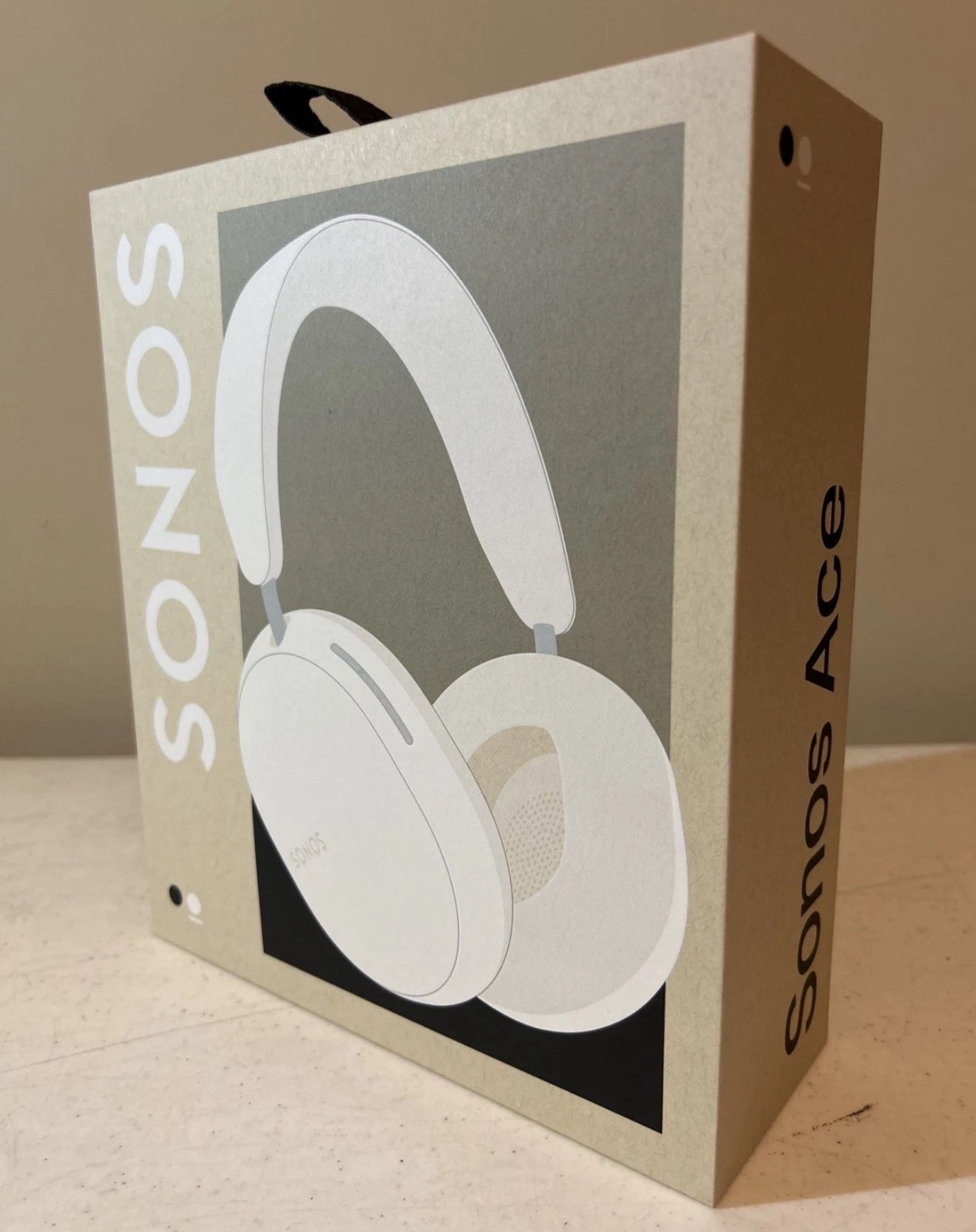 Sonos Ace Wireless Over-Ear Headphones with Bluetooth, White Noise Cancelling, 30-Hour Battery Life, Spatial Audio, Dolby Atmos, Dynamic Head Tracking