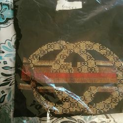 design shirt on sale Gucci,fendi,chanel,balenciaga,dolce Gabbana.