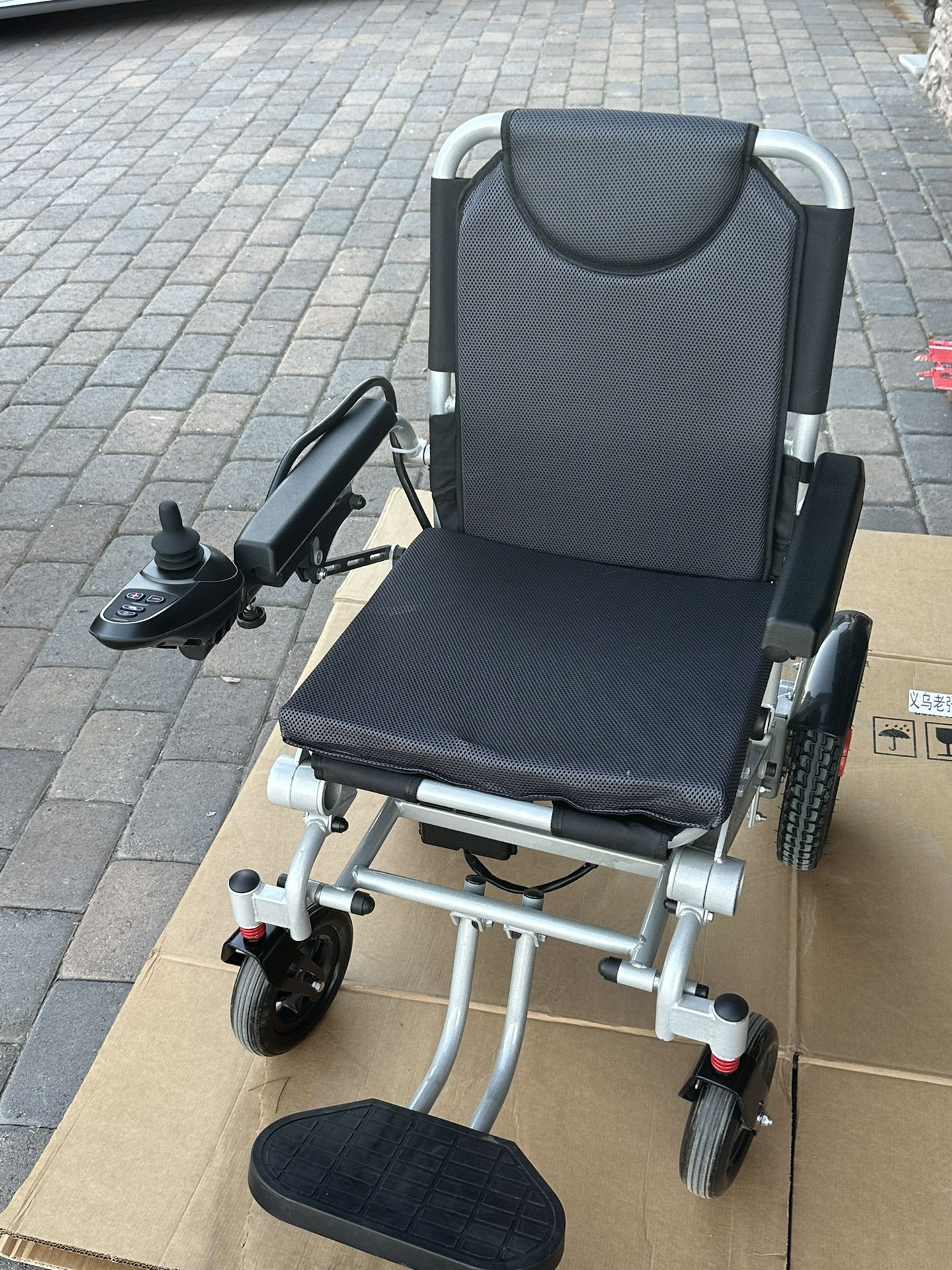 Foldable electric mobility Wheelchair ( Can Delivery)