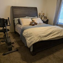Ashley Queen Bedroom Set