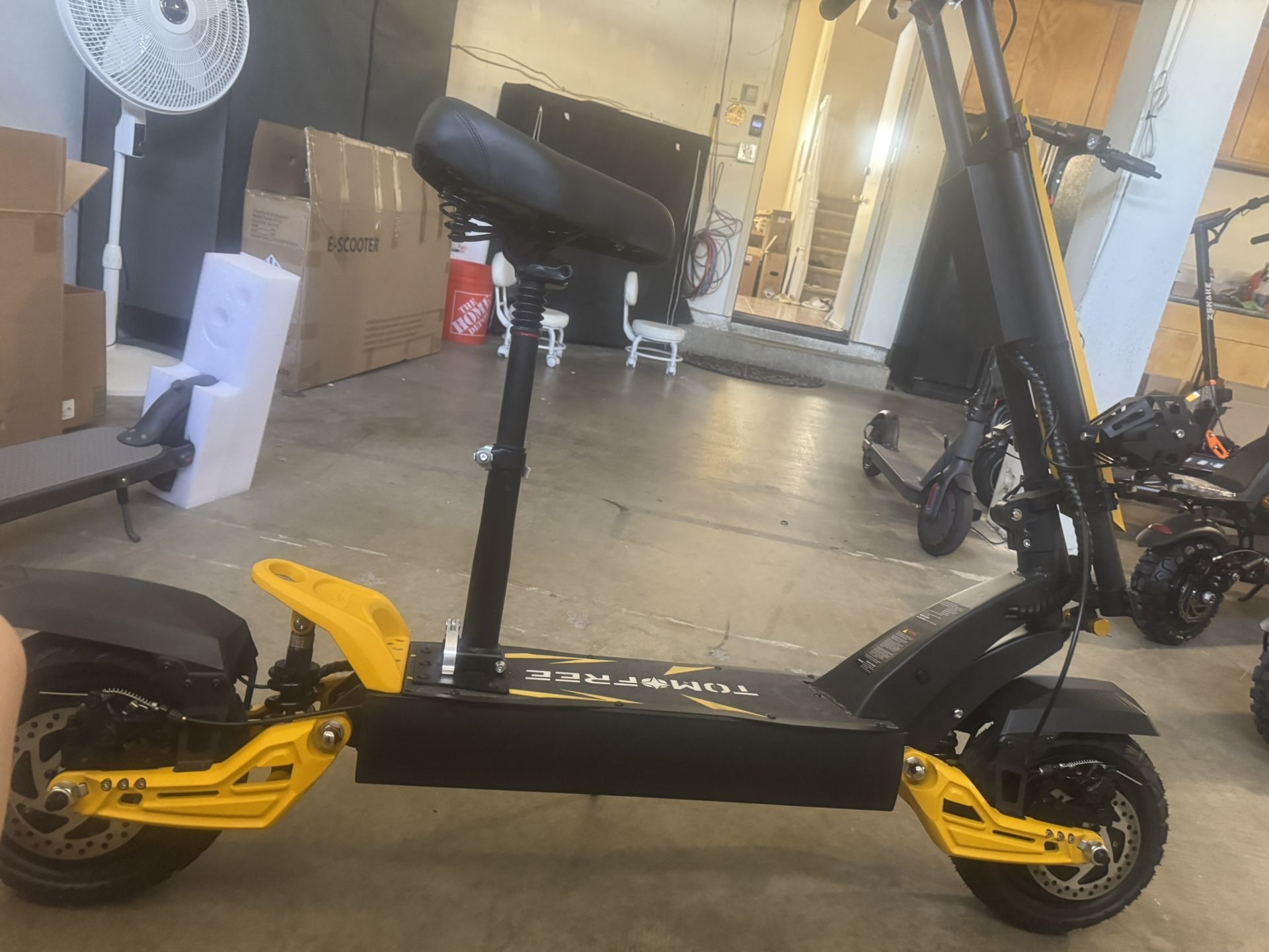 Electric scooter