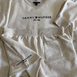 Women short set $30 size Large