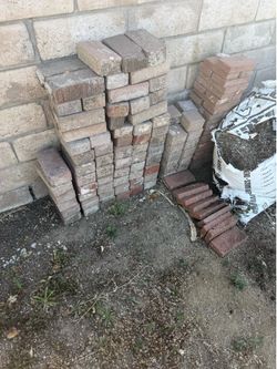 Approximately 100 Reclaimed Clay Landscape Bricks – Great for Garden Borders & Pathways