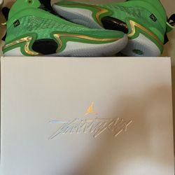 BRAND NEW JORDAN 36 NEW IN BOX