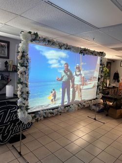 Projector and Screen Bundles