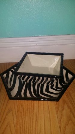 Zebra bowl and tray....great condition!