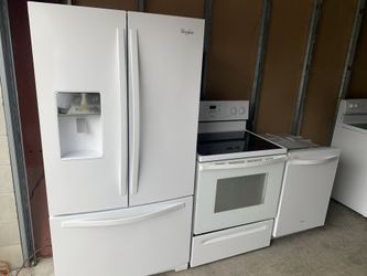 Full kitchen whirlpool