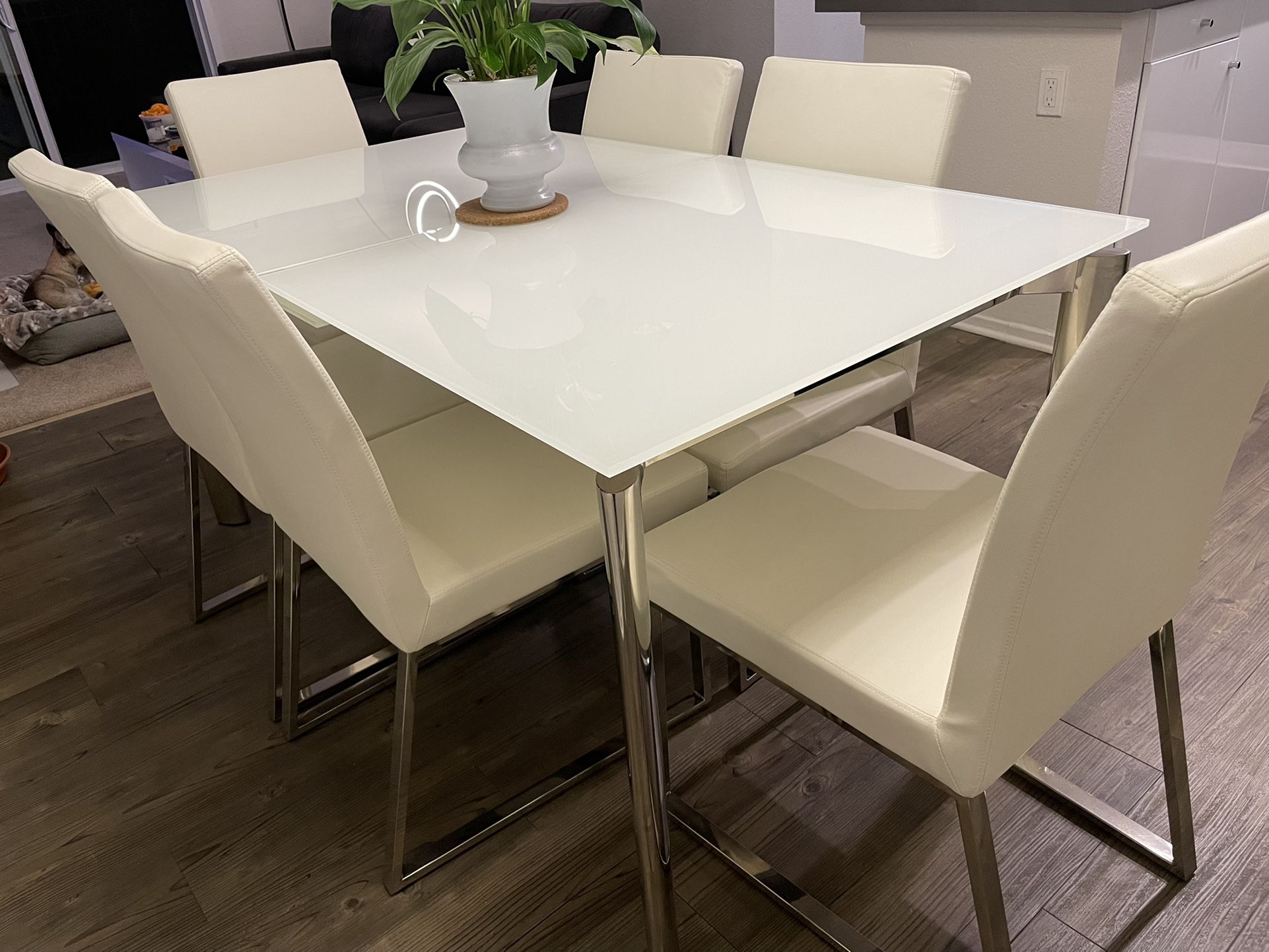 Modani Dining Table Plus Chairs
