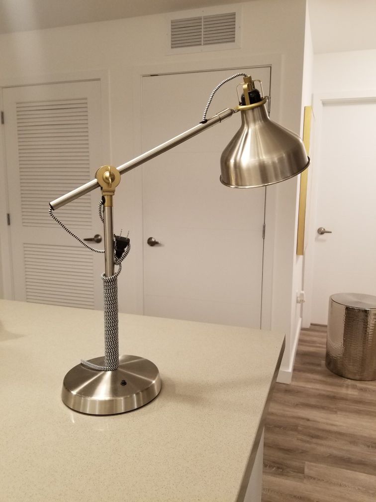 Fort Lauderdale: Gold Silver Black Desk Lamp