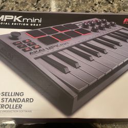 MPK Mini (MIDI Keyboard) 