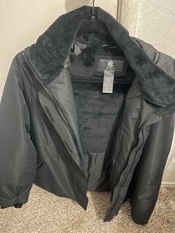 Champion Black Puffer Jacket with Faux Fur Collar