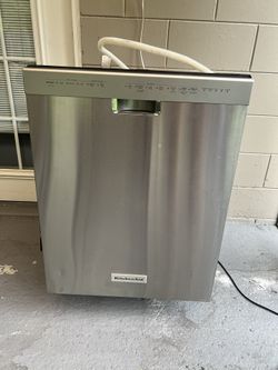 Dishwasher Kitchen Aid Model # KDFE104DSS2