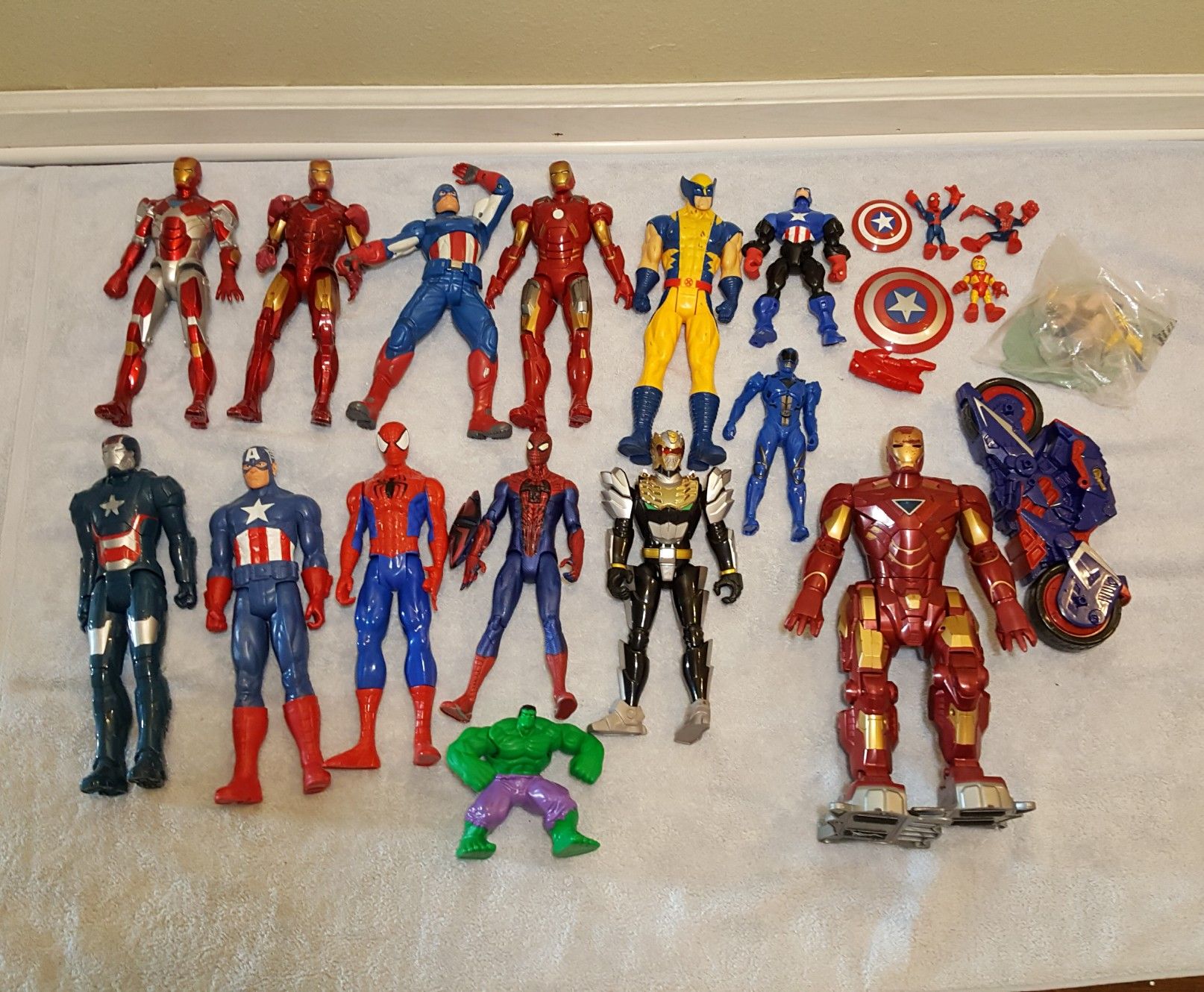 Marvel Action Figure Toys Lot - Iron Man, Cap America, Spiderman, etc.