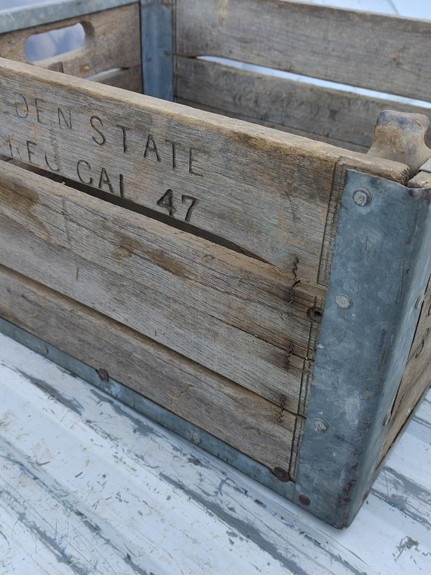1947 vintage Wood Crate GOLDEN SATE