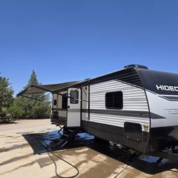 28ft Keystone Hideout Travel Trailer 