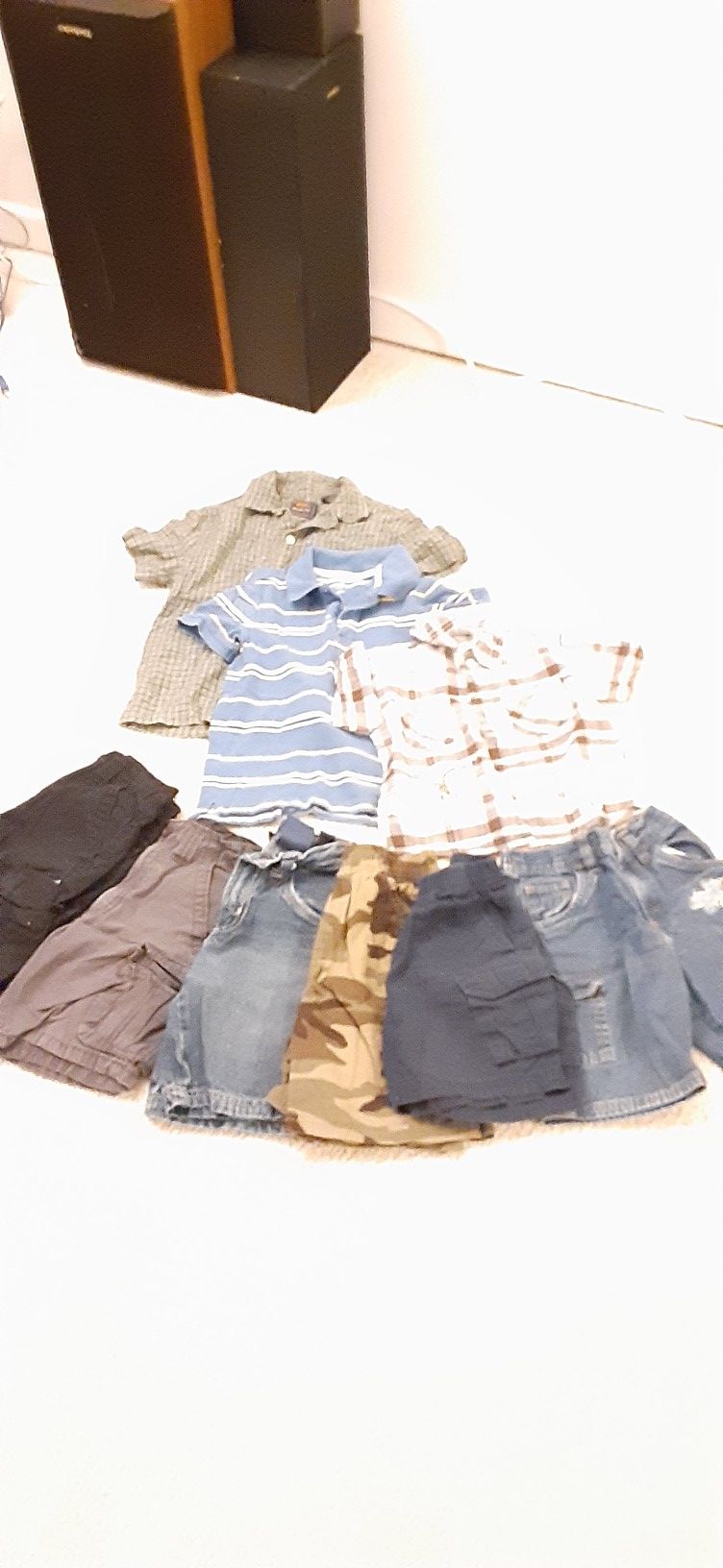 Boys size 4t clothing