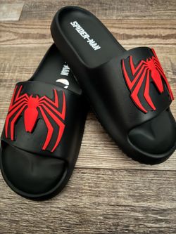 Spider-Man Slides Men size 11-12