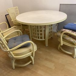 Free Antique Solid Wood Table 4 Chairs 