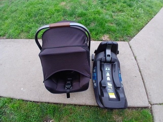 NUNA PIPA RX Car Seat + Base