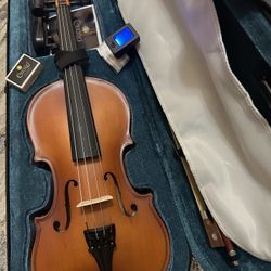 1/2 Size Violin with Digital Tuner, Shoulder Rest 120 Firm