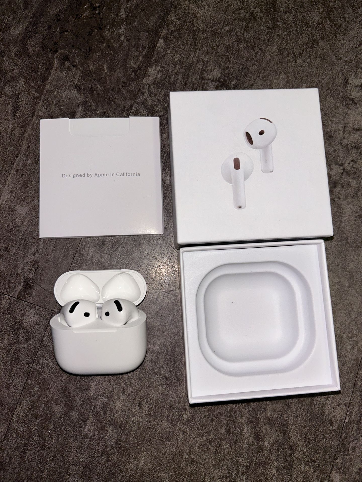 Apple AirPods 4