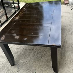 Dinning Table 