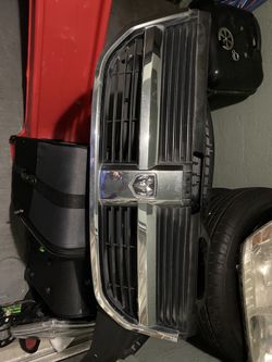 Front Grille For Dodge Journey 09-10