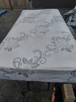 Twin bed