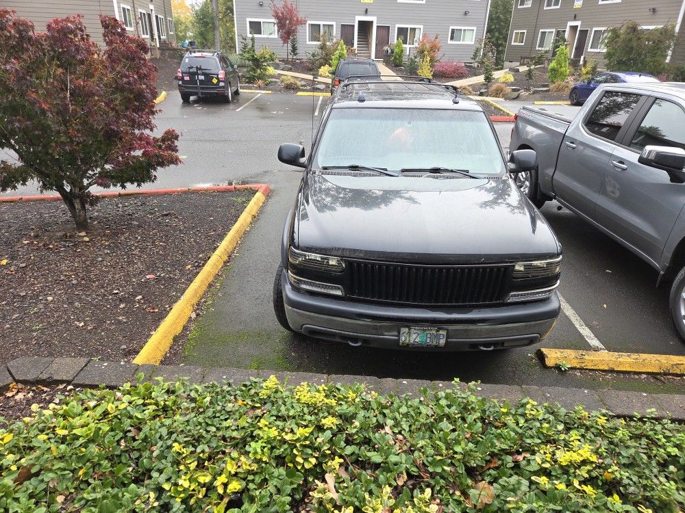 2004 Chevrolet Suburban