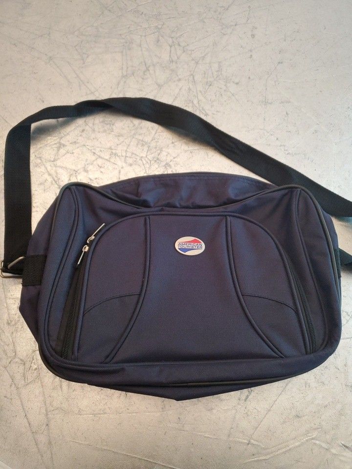 American Tourister Messenger Bag Travel Zipper Strap 16x12x4