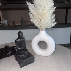 Accent Pieces Decor