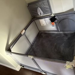 Playpen with Play Mat 