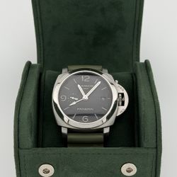 Panerai Luminor GMT Black Dial Stainless Steel 44mm Auto Men's Watch PAM00320