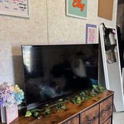 32” Vizio TV w/ Fire Stick + Remote